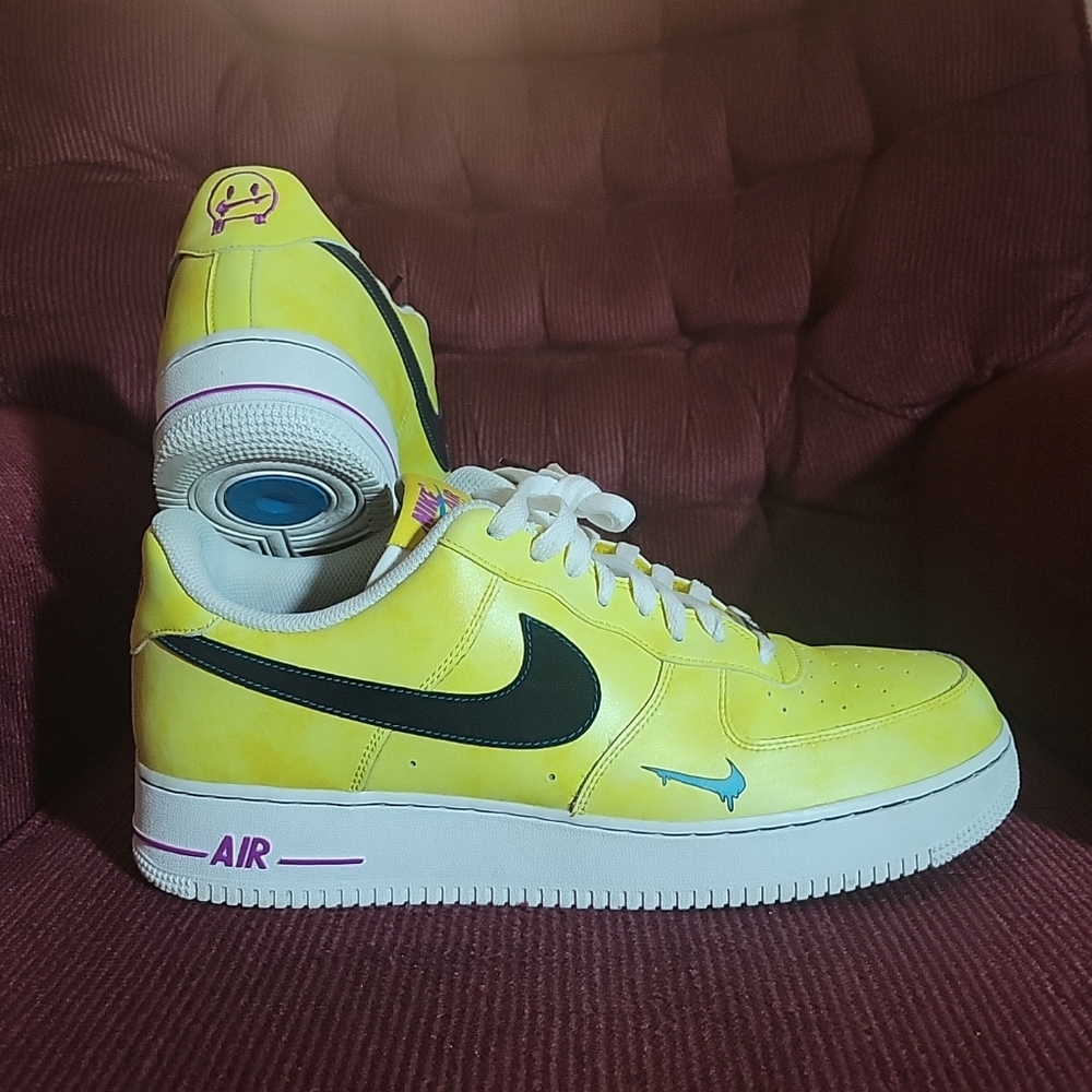 Nike Air Force 1 Mens size 13
